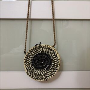 Black and Cream Woven Round Bag